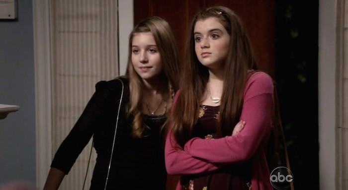 Brielle Barbusca (right) on set of Modern Family's Season 1. Episode 