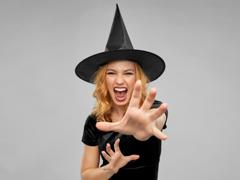 6 Last-Minute Halloween Costumes for Redheads