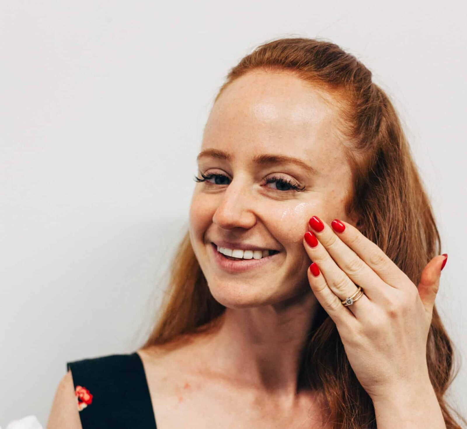 9 Lightweight Moisturizers for Redheads This Spring