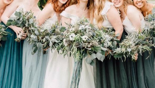 4 Beauty and Confidence Tips for Redhead Bridesmaids