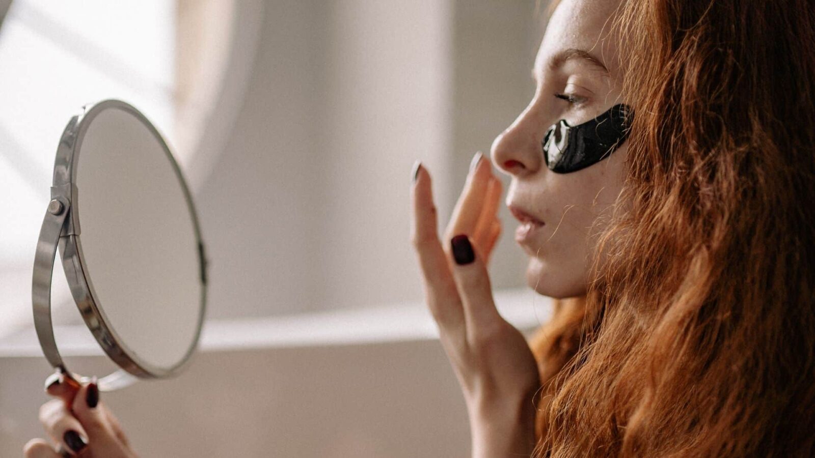 6 Genius Redhead Beauty Product Substitutes To Use In A Pinch