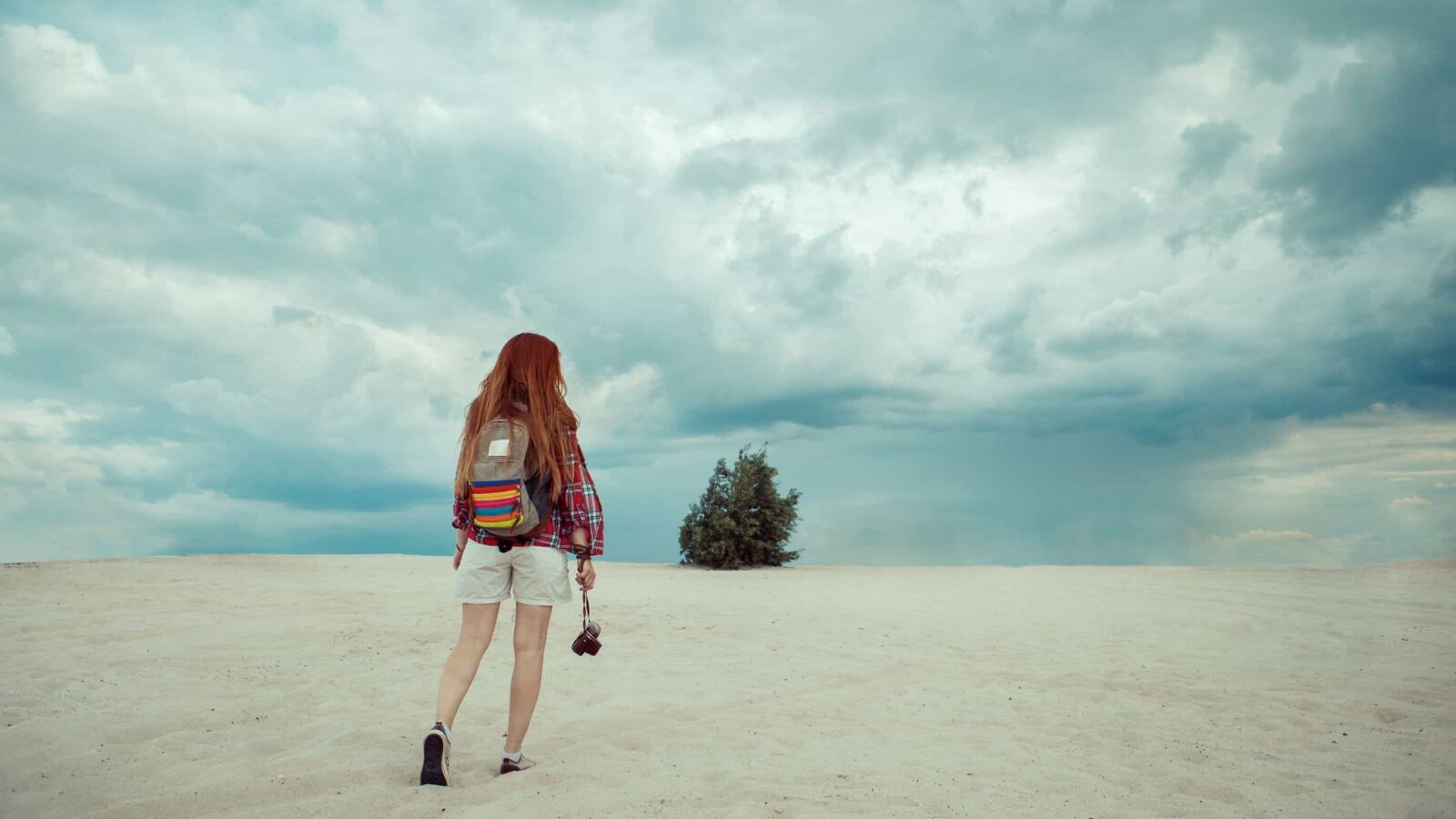 16 Useful Travel Beauty Items Redheads Should Keep On Hand