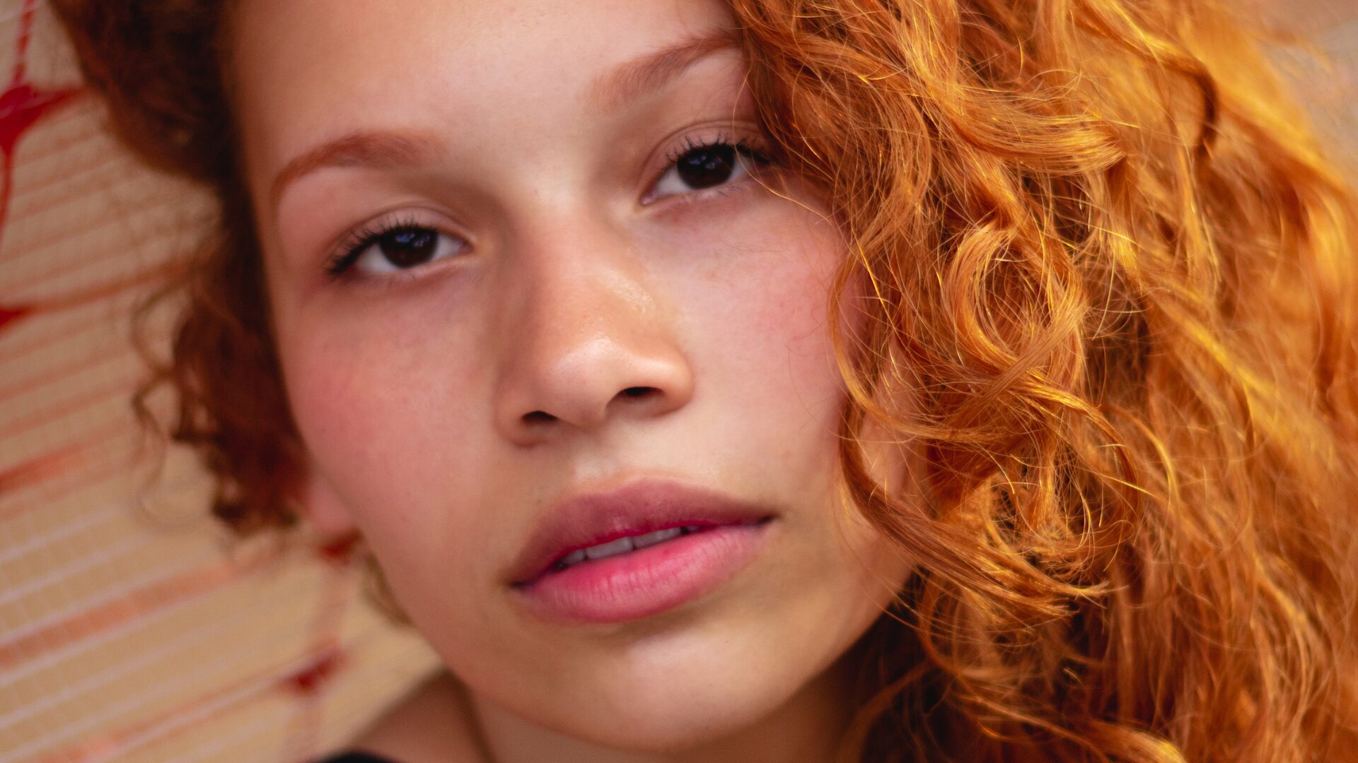 6 Redhead-Approved Lip Plumpers That Actually Work