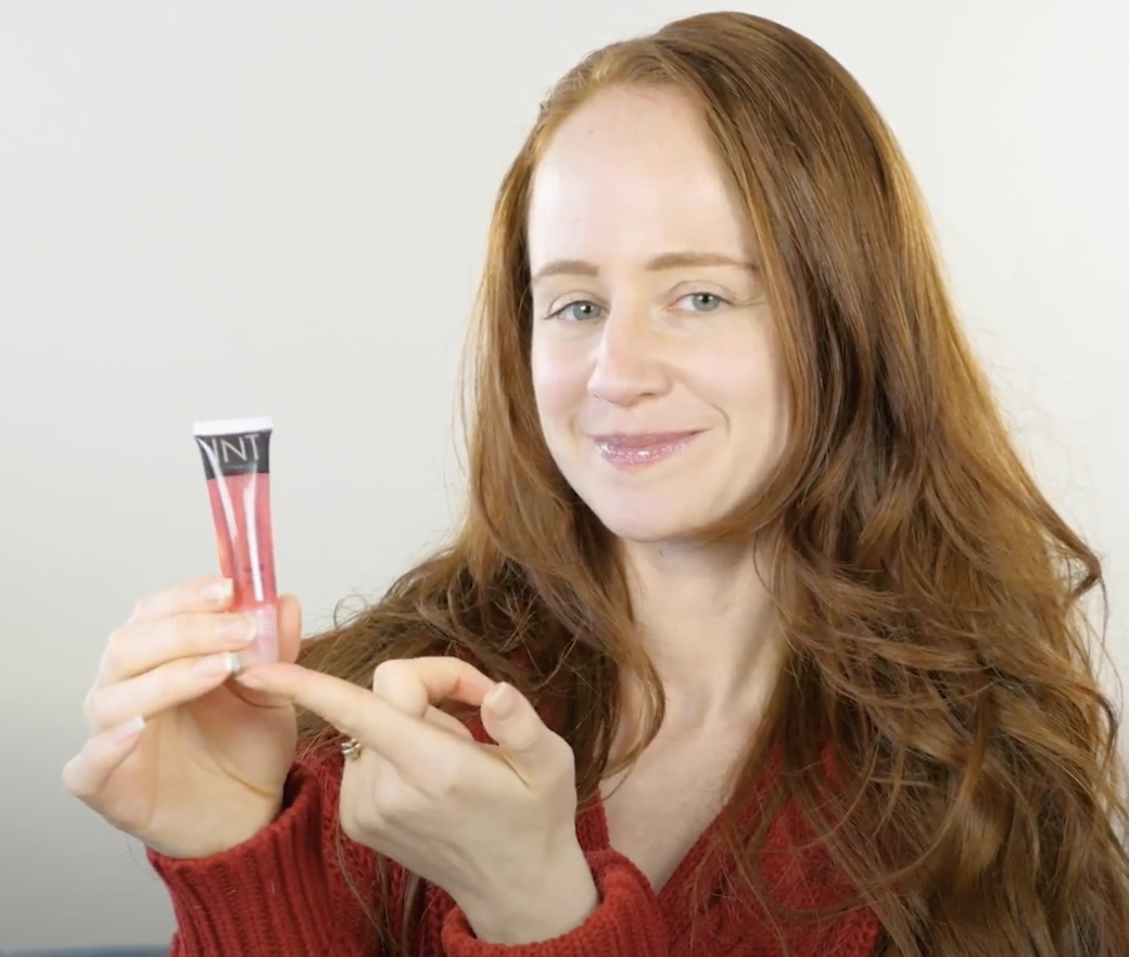 10 Best Lip Glosses For Redheads To Rock This Spring/Summer