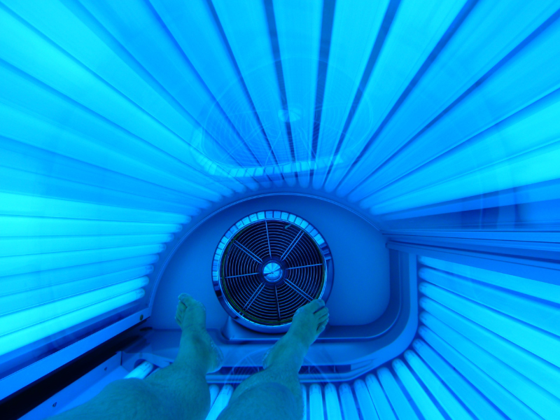 We CANNOT BELIEVE Tanning Beds Are Still A Thing