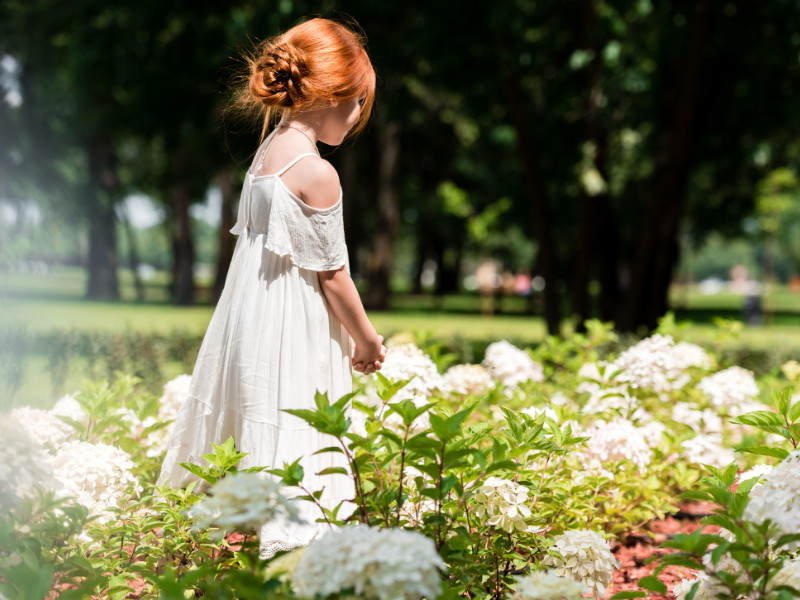 Bride Felt “Upstaged” by 7-Year-Old Redhead Flower Girl