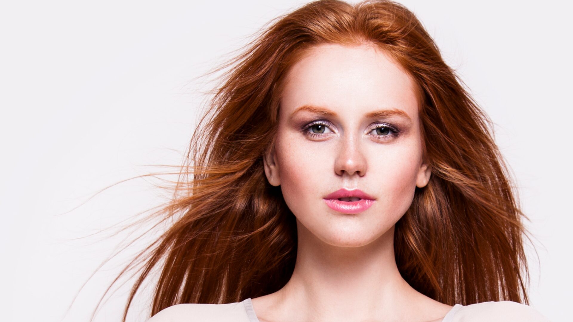 6 Talc-Free Eyeshadow Palettes For Redheads