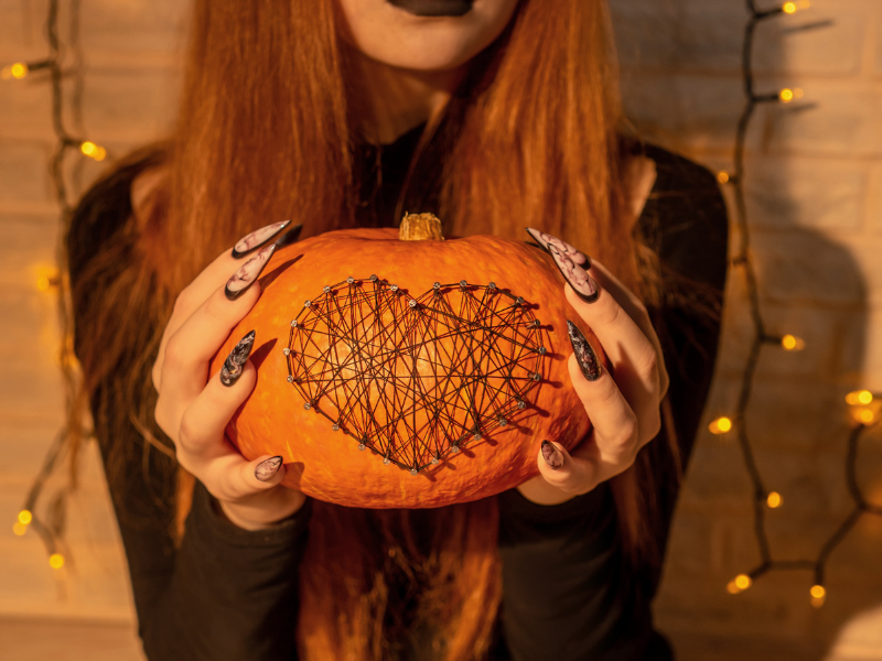 9 Spooky Halloween Nail Art Ideas for Redheads