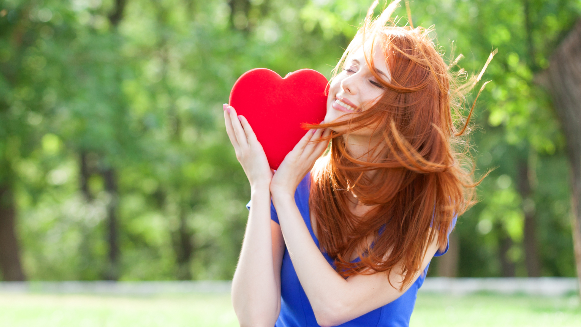 ballon bestille skolde 6 Ways to Celebrate Love Your Red Hair Day - H2BAR