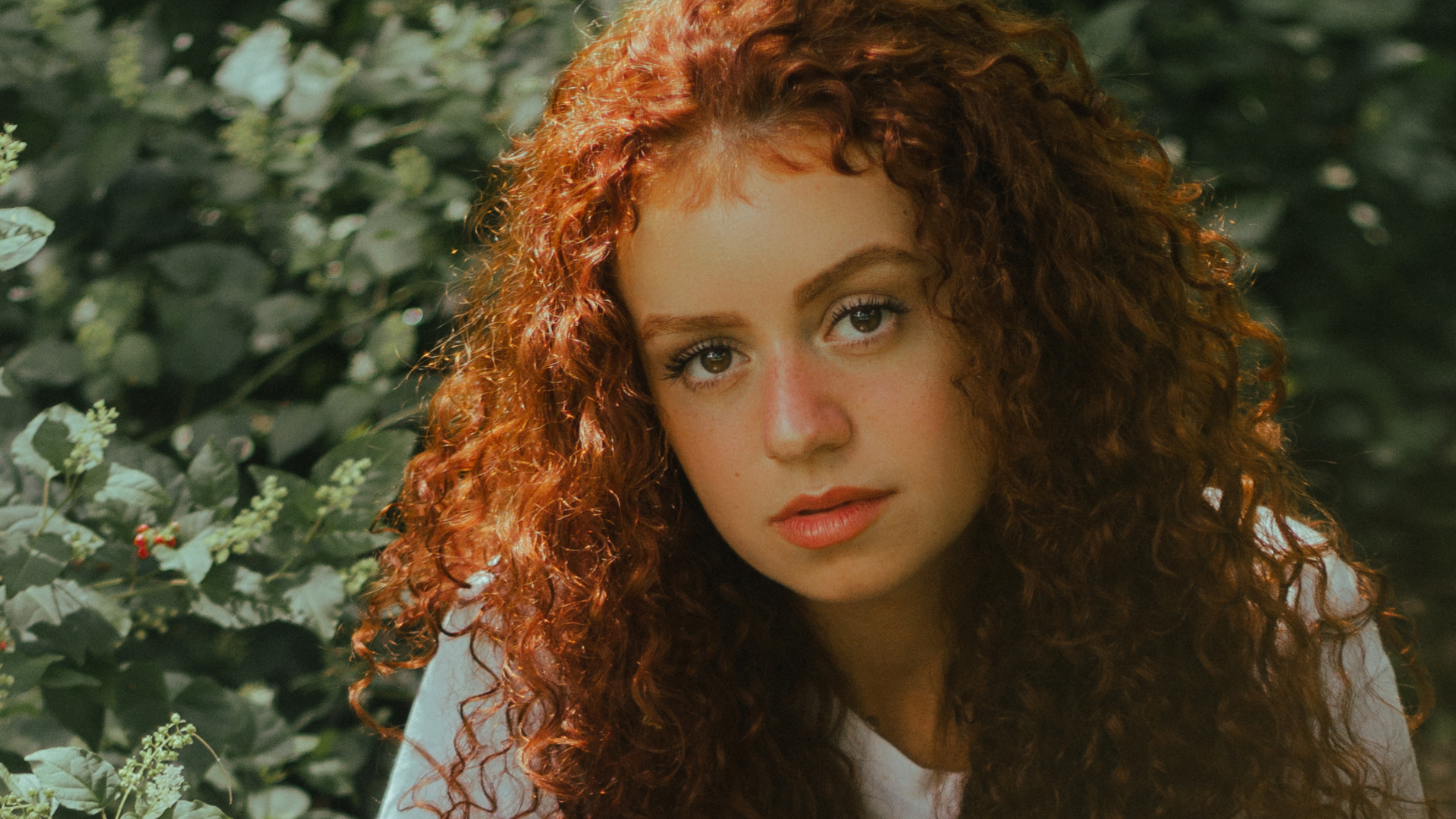 4 Reasons Redheads Should Start Using Vegan Beauty Products