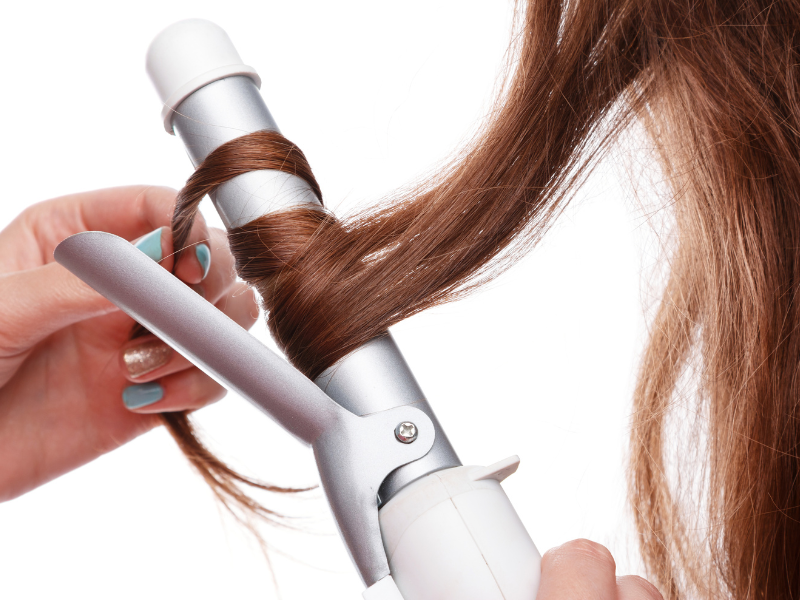 A Guide to Choosing the Right Curling Iron for Your Red Hair