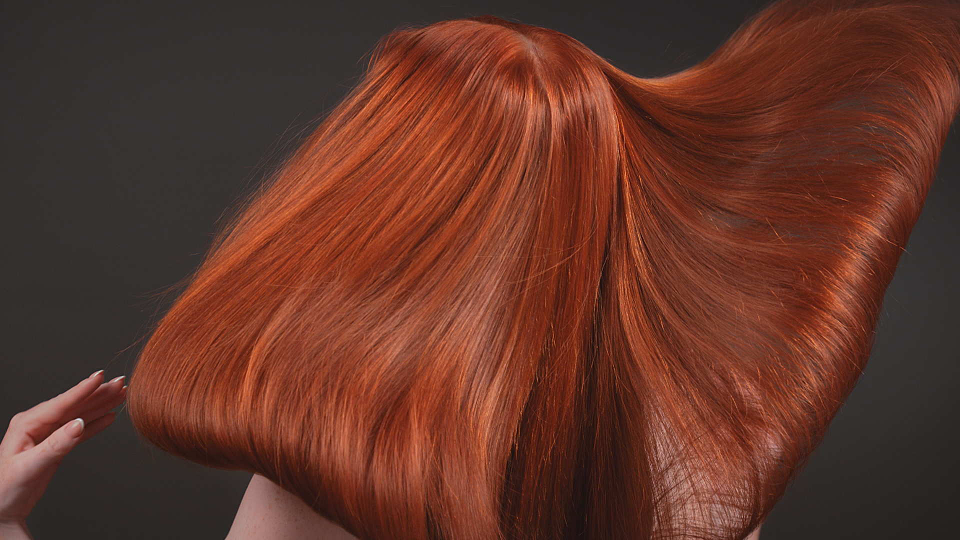 Why Redheads Should Choose a Hair Gloss To Refresh Color at Home