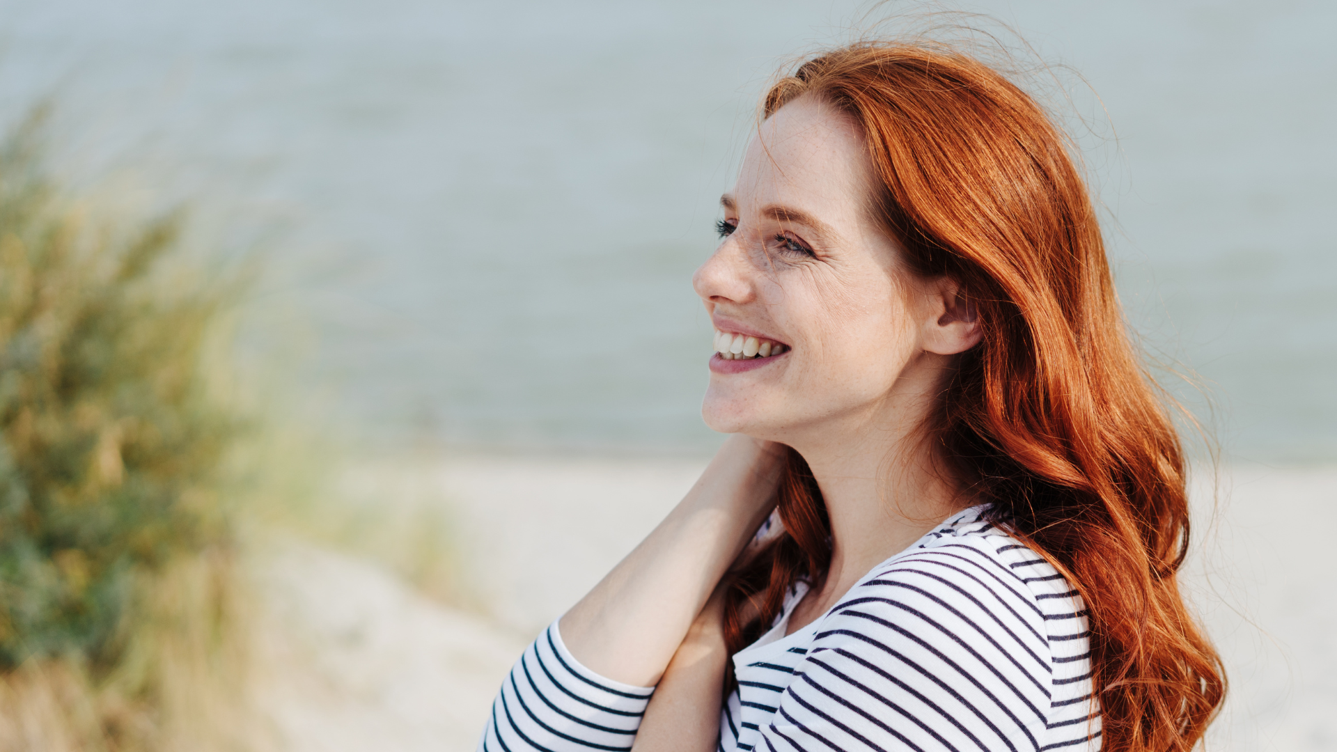 8 Ways Redheads Can Avoid Frizz & Maintain Baby Hairs This Summer
