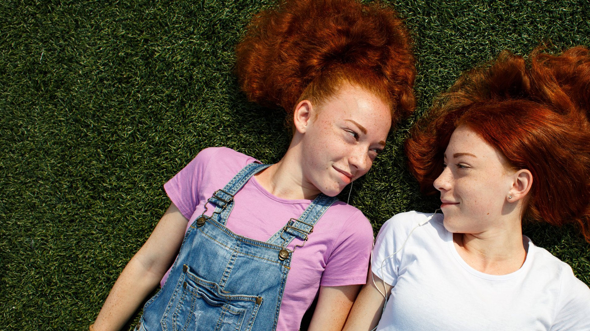 7 Gifts to Treat Your Redhead BFF on National Best Friend’s Day