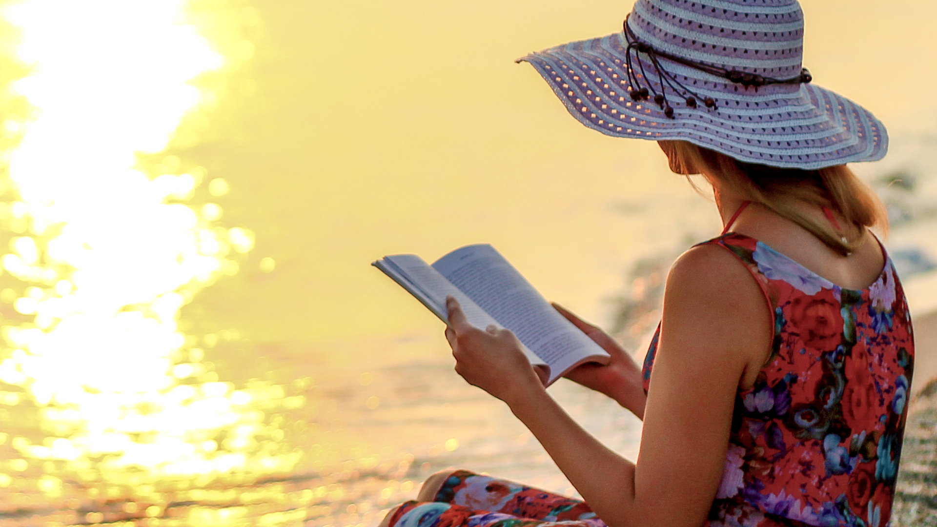 10 Books With Redhead Leads For Summer Reading