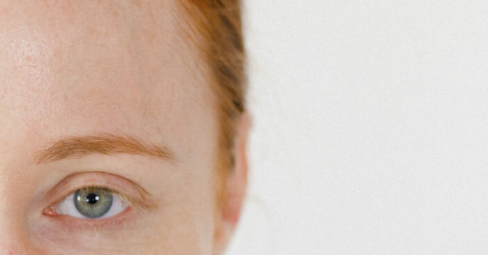 All About The “Clear” Brow Hairs Redheads Might Be Experiencing