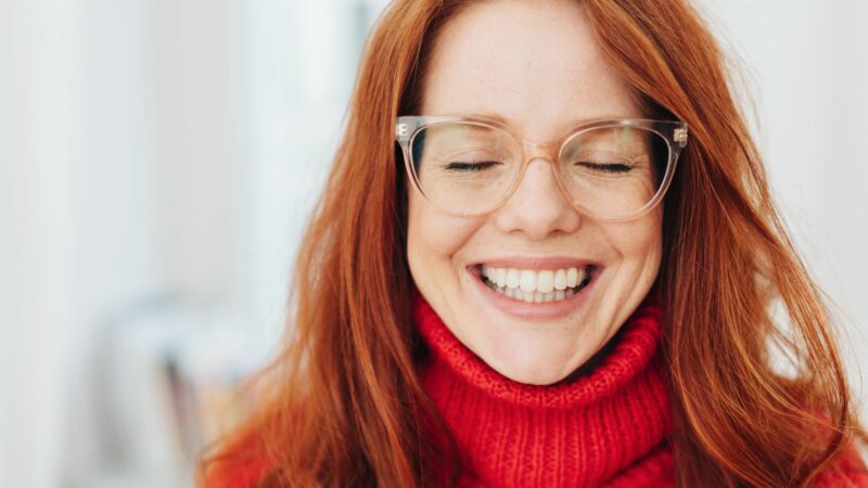 8 Tips And Tricks Makeup Tips For Redheads If You Wear Glasses