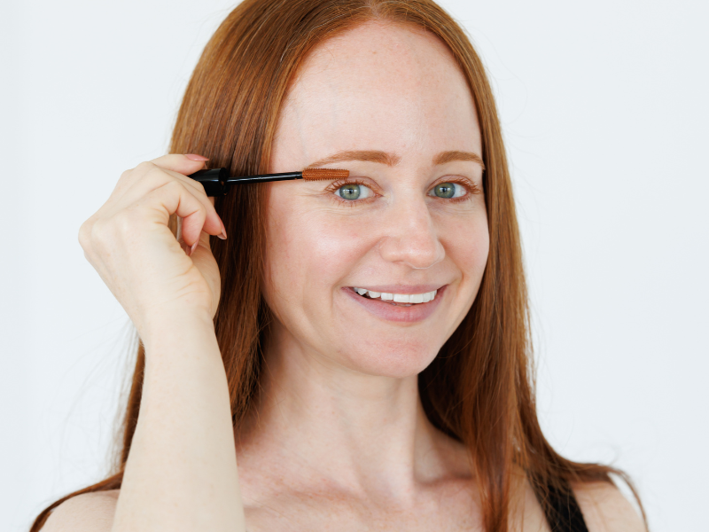 How Redheads Can Rock: Auburn + Red/Brown Mascara