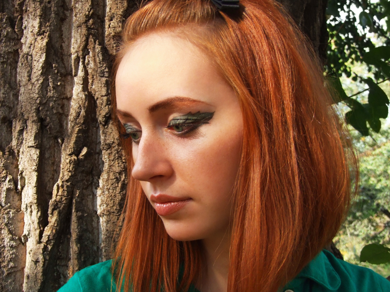 3 Way To Create an Edgier Flair To Your Redhead Makeup Routine