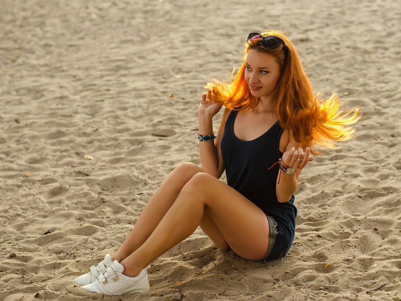 How Redheads Can Hide Varicose Veins on Your Legs This Summer